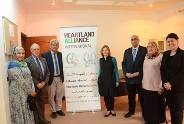 The headquarters of the Hammurabi Organization for Human Rights in Al-Hamdania district witnessed on 1/4/2019 a meeting between a delegation that included Mrs. Nancy Lundbork, President of the American Peace Institute and her accompanying delegation, with