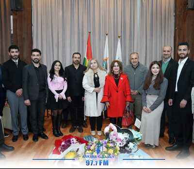 وفد من منظمة حمورابي يهنئ إذاعة عنكاوا بذكرى تأسيسها الرابعة عشرة ويشيد بدورها الإعلامي الرائد