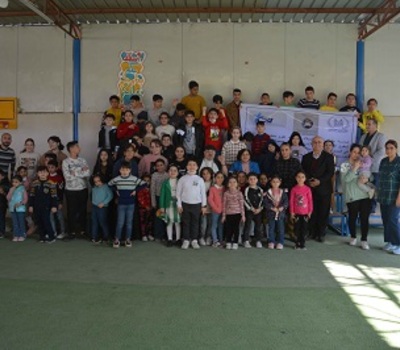 Hammurabi distribute gifts to Christian children in Basra on the occasion of Christmas and the New Year.