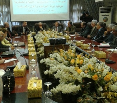 في الندوة التي أقامتها المبادرة الوطنية من أجل بناء المؤسسات الامنية والعسكرية لتوطيد دولة المواطنة