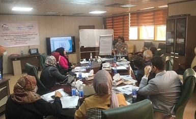 الورشة التدريبية الرابعة تدخل يومها الثاني ضمن اعمالها لتدريب ناشطين حقوقيين مدنيين معنيين بحقوق الطفل  بشأن كتابة تقارير الظل واليات الاعداد  والتقييم والمناقشة