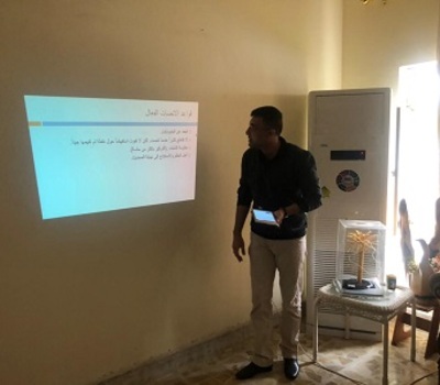 في ندوة لها منظمة حمورابي لحقوق الانسان تسلط الضوء على مهارات التحدث والانصات والتفاعل مع وسائل الاتصال.