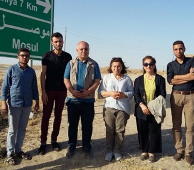 ناشطون حقوقيون يصفون وصول فريق اغاثي من منظمة حمورابي لحقوق الانسان الى الجانب الأيمن من الموصل سبقا ميدانيا مدهشا