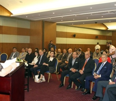 السيدة باسكال وردا تجدد شكر وتقدير منظمة حمورابي لحقوق الانسان الى الدكتور غازي رحو رئيس اتحاد الإحصائيين العرب